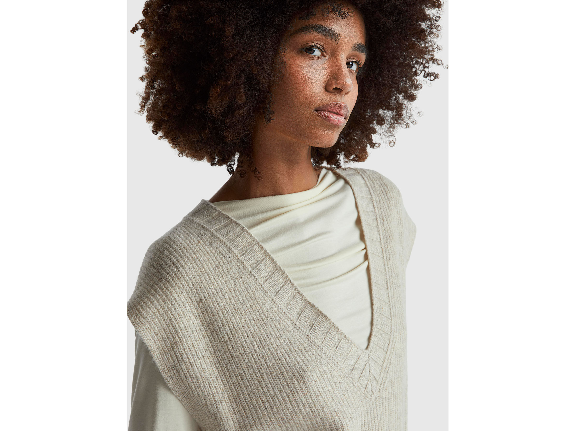 S/L V NECK SWEATER Women image number 4
